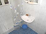 Dajak apartments - Orebic - 1st floor bathroom
