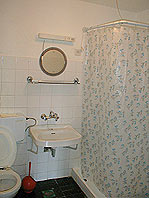 Captain's house on the sea front of Orebic - bathroom